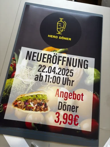 Neueröffnung eines Döner-Geschäfts am 22.04.2025, Angebot: Döner für 3,99 €.