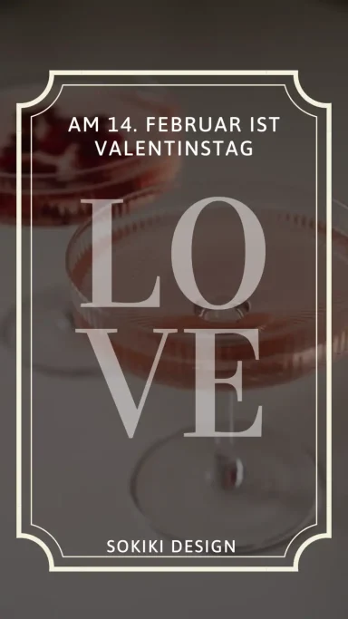 Rosen mit Sektgläsern und der Aufschrift "LOVE"; Hinweis auf Valentinstag am 14. Februar.