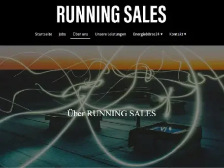 Grafik mit dem Text "RUNNING SALES" und einem kreativen Lichtmuster im Hintergrund.